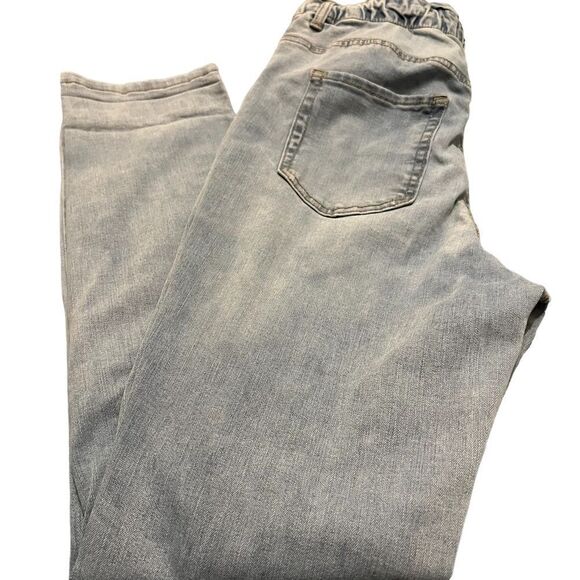 RUE 21 Vanilla Star Size 11 High Waisted Ripped and Faded Jeans - Picture 2 of 9